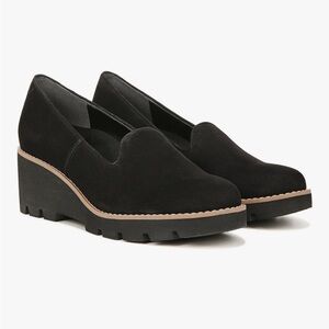 Vionic Willa Wedge in Black Suede